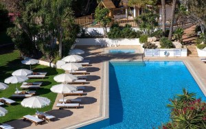 محوطه هتل محوطه هتل