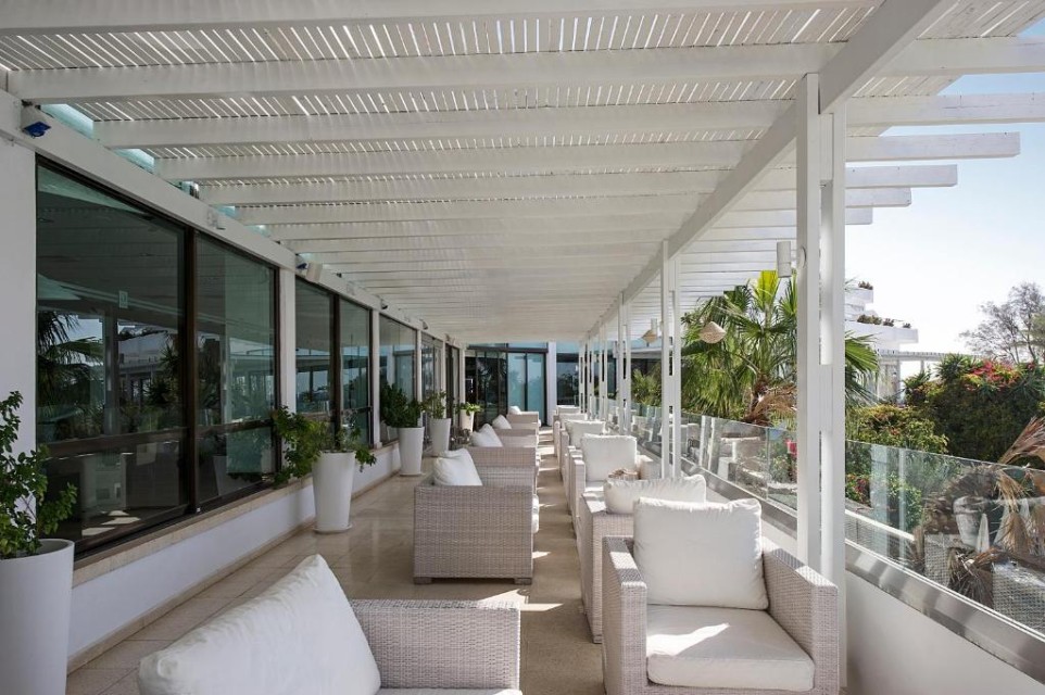 محوطه هتل محوطه هتل