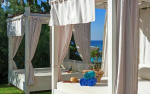 محوطه هتل محوطه هتل