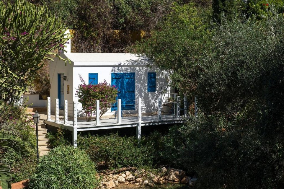 محوطه هتل محوطه هتل