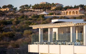 محوطه هتل محوطه هتل