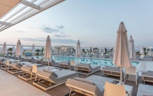 محوطه هتل محوطه هتل