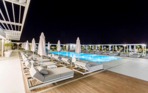 محوطه هتل محوطه هتل