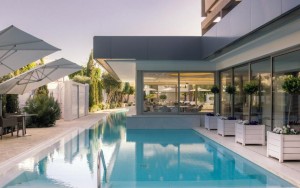 محوطه هتل محوطه هتل