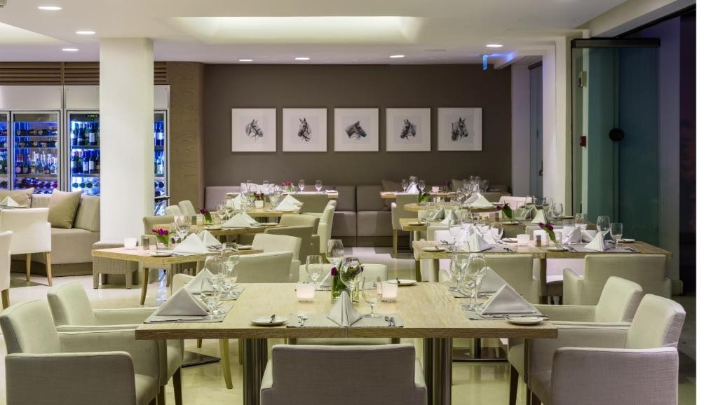 رستوران رستوران