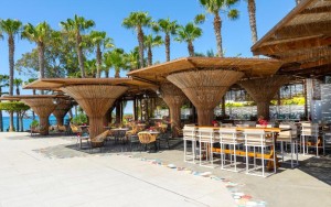 محوطه هتل محوطه هتل