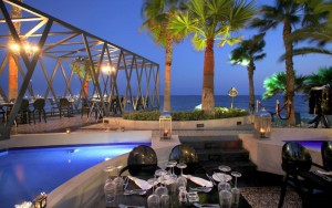 محوطه هتل محوطه هتل