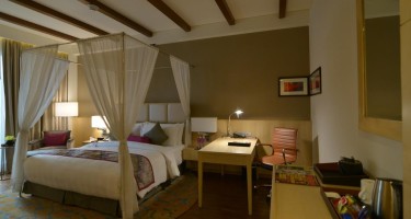 هتل Crowne Plaza جیپور