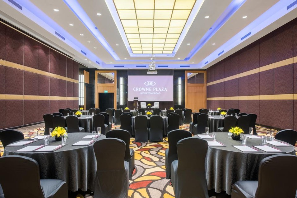 سالن جلسه سالن جلسه