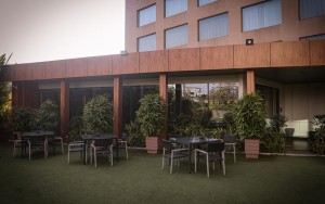 محوطه هتل محوطه هتل