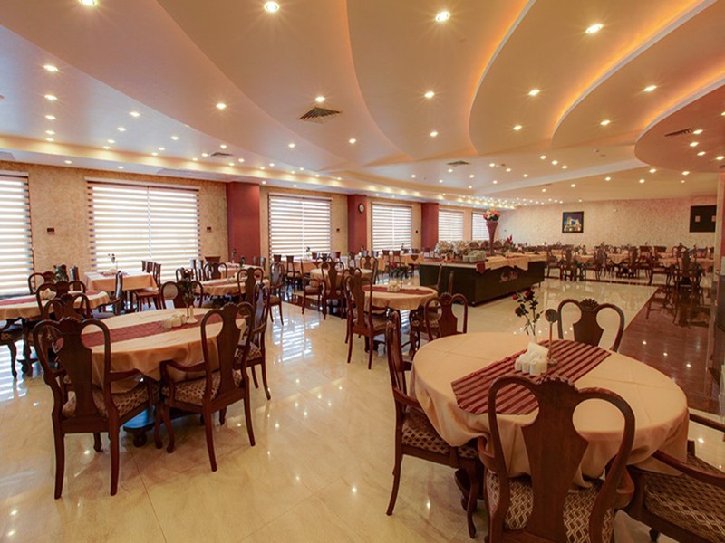 hotels-Iran-Kish-Iran-Hotel-9212fd97a2924cb49009599c854196df-large-26ba2c9637d85cfabc7a35aea816c669.jpg