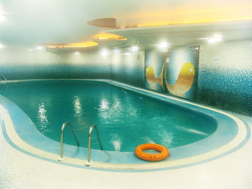 استخر استخر