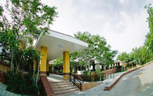 محوطه هتل محوطه هتل