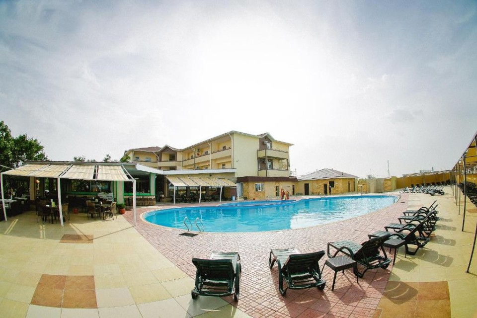 محوطه هتل محوطه هتل