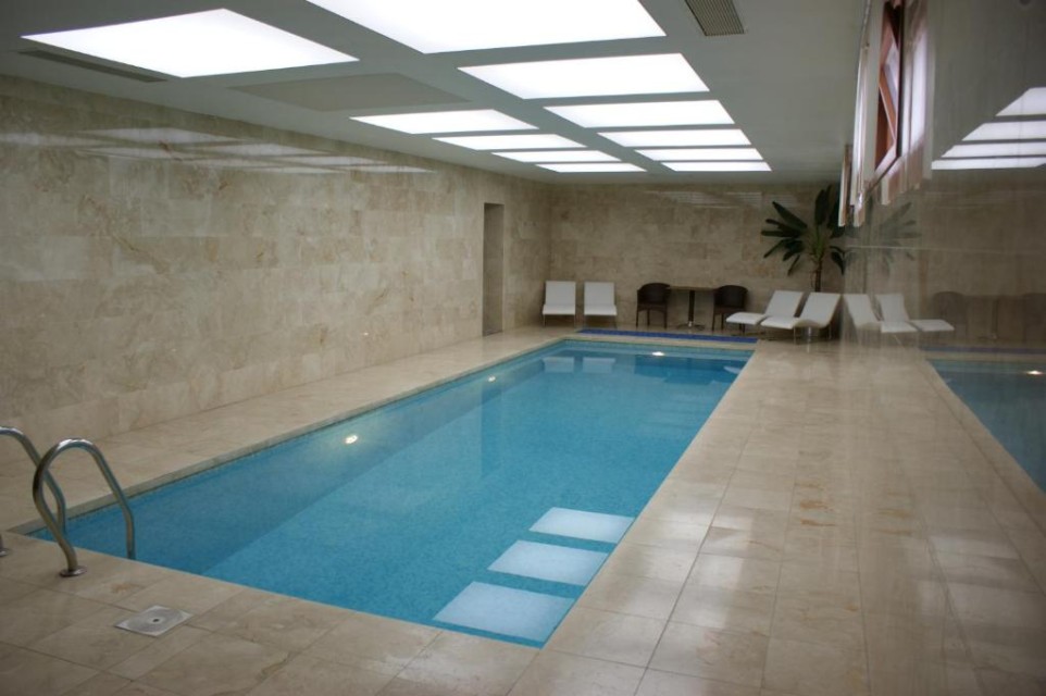 استخر استخر