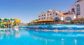 هتل Holiday Inn آکتائو