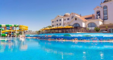 هتل Holiday Inn آکتائو