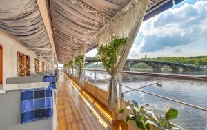 محوطه هتل محوطه هتل