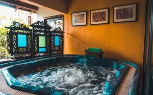 جکوزی جکوزی