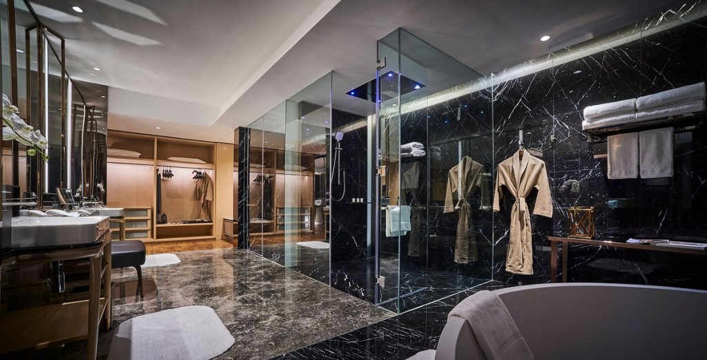 hotels-Malaysia-Kuala-LAmpur-EQ-presidential-suite-(1)-26ba2c9637d85cfabc7a35aea816c669.jpg