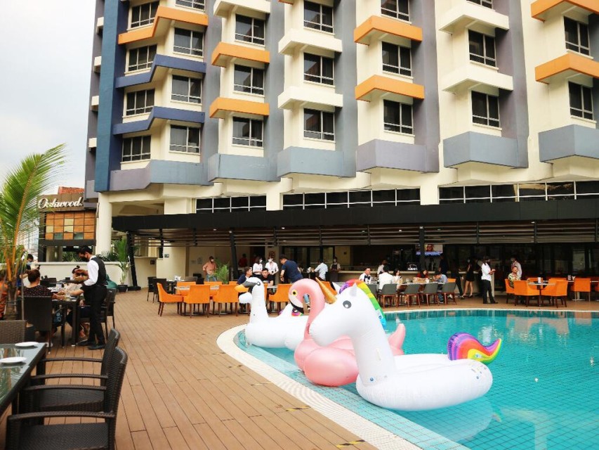 استخر استخر