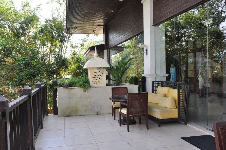 محوطه هتل محوطه هتل