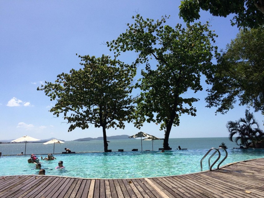 محوطه هتل محوطه هتل