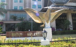 محوطه هتل محوطه هتل