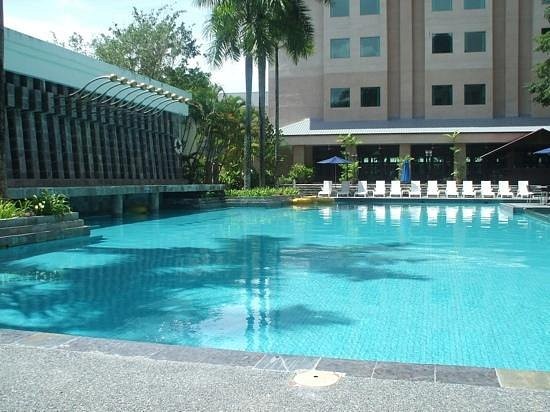 محوطه هتل محوطه هتل