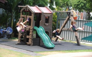 زمین بازی کودک