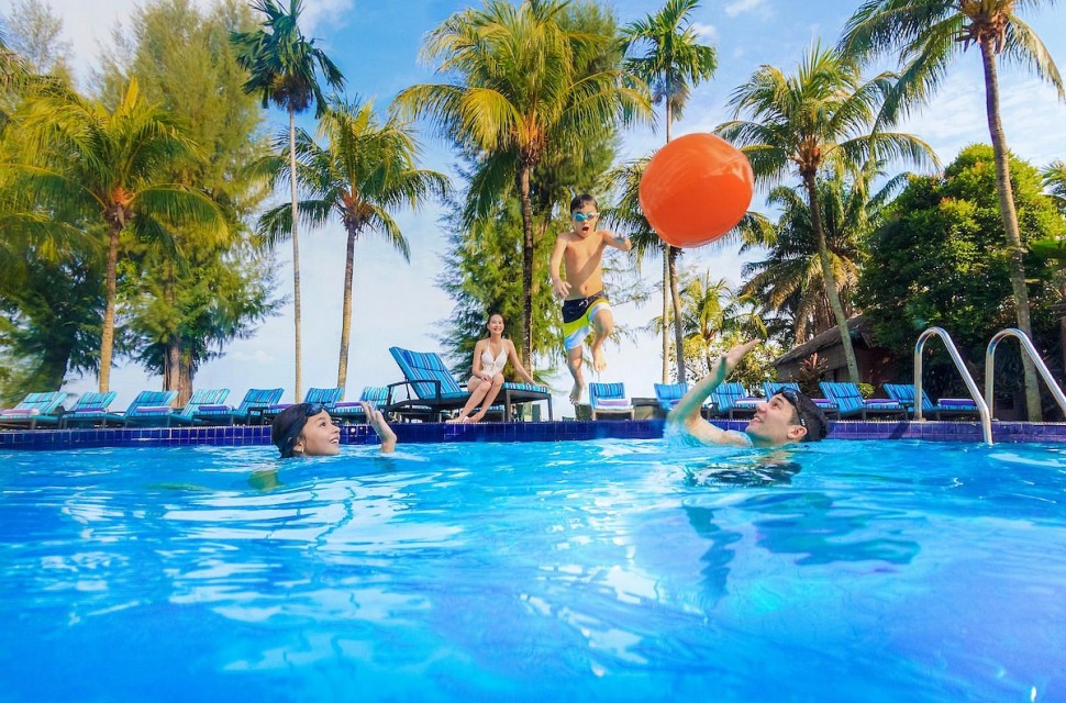 محوطه هتل محوطه هتل