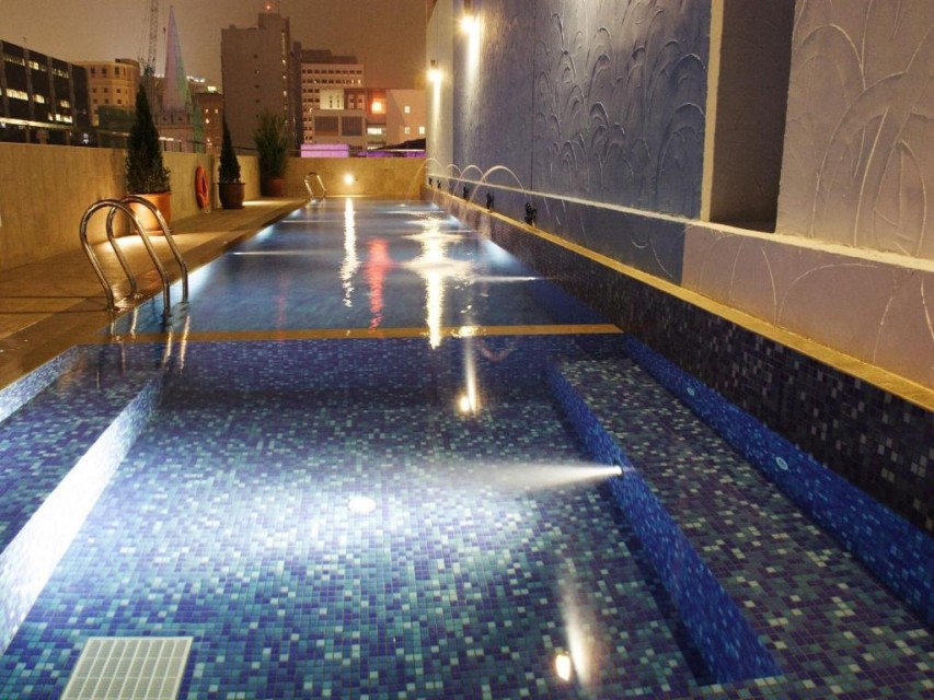 استخر استخر