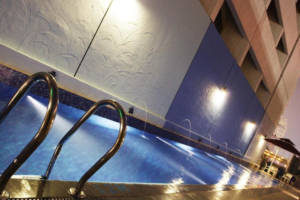 استخر استخر