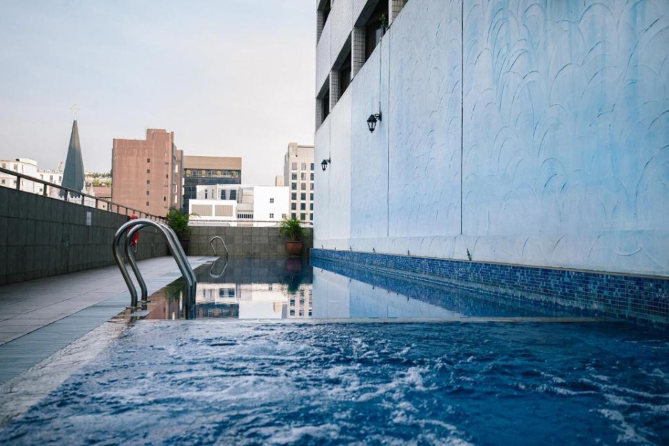 استخر استخر