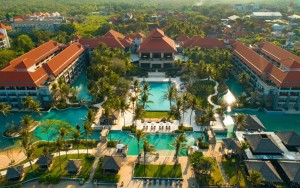 محوطه هتل محوطه هتل