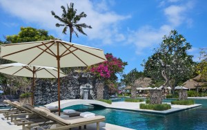 محوطه هتل محوطه هتل