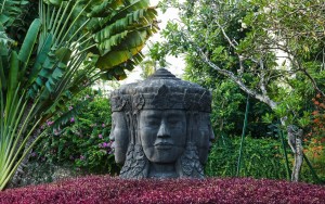 محوطه هتل محوطه هتل