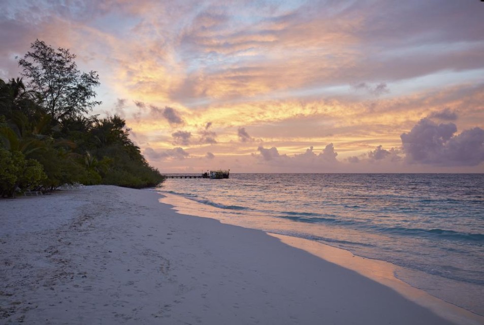 محوطه هتل محوطه هتل