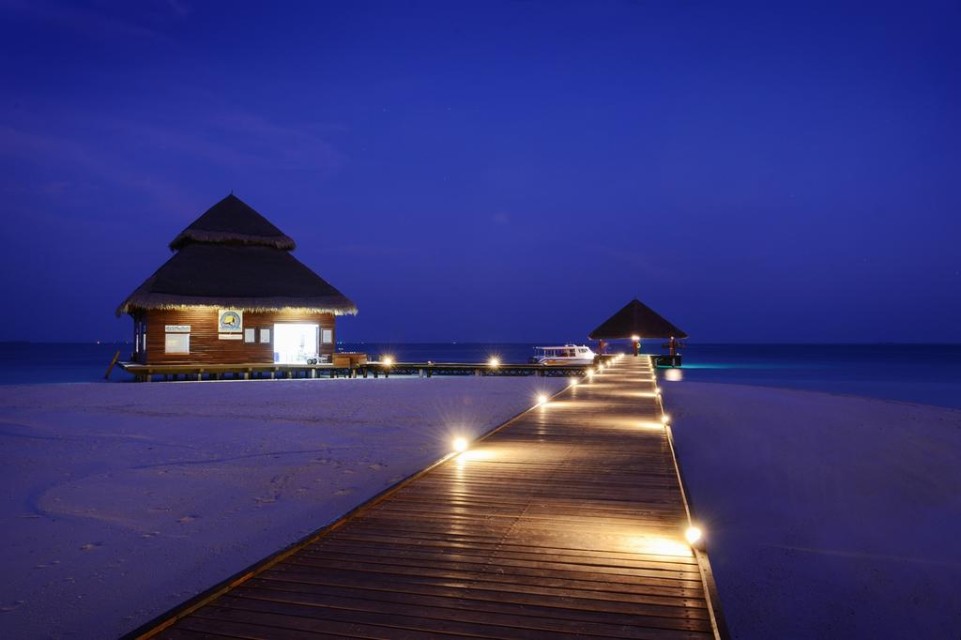 محوطه هتل محوطه هتل