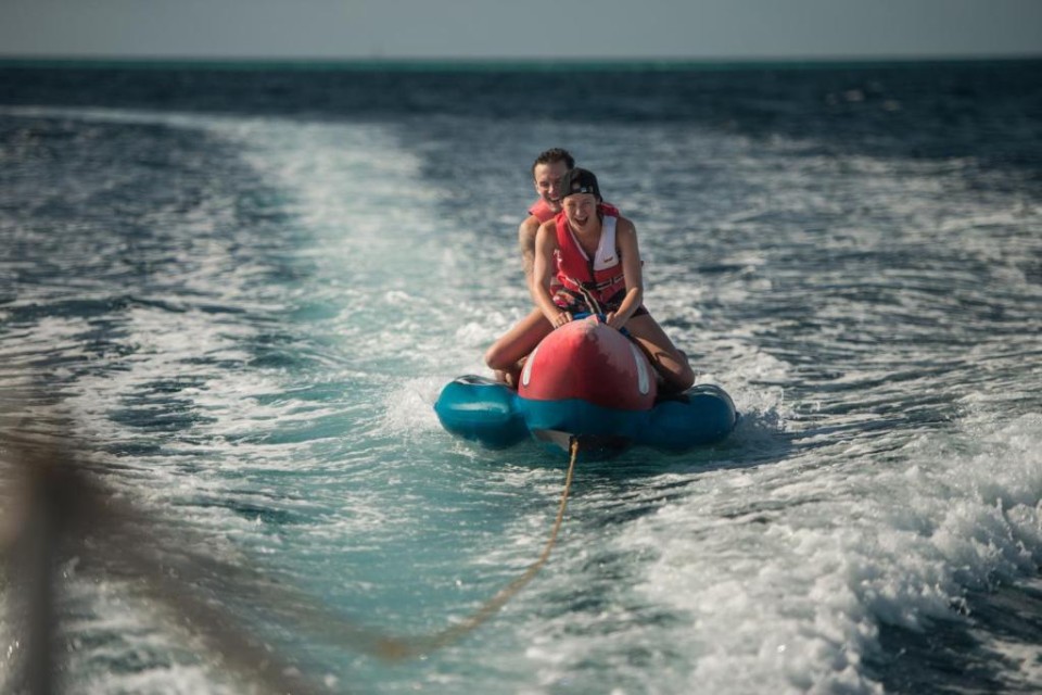 محوطه هتل محوطه هتل