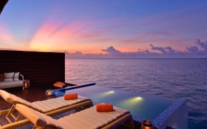 محوطه هتل محوطه هتل