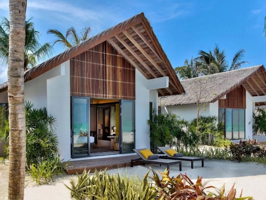 محوطه هتل محوطه هتل