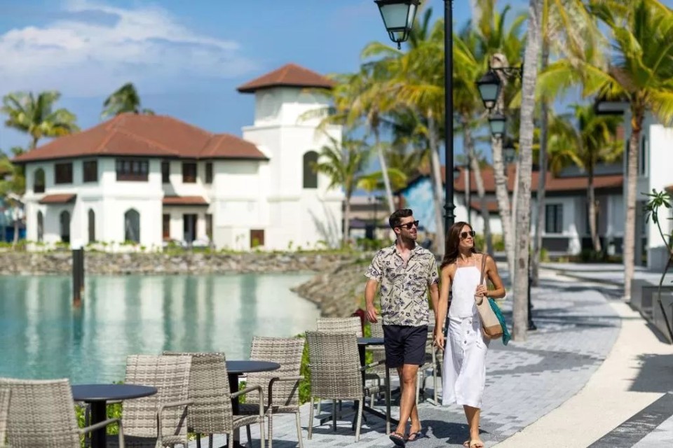 محوطه هتل محوطه هتل