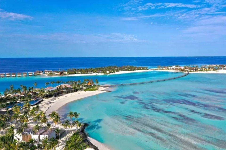 محوطه هتل محوطه هتل