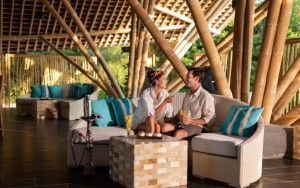 محوطه هتل محوطه هتل