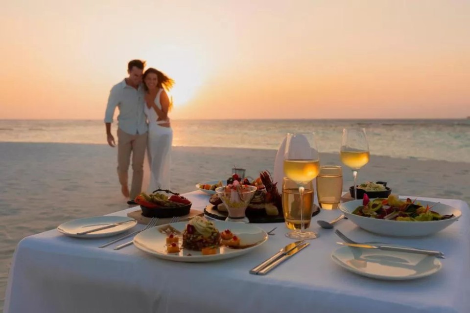 محوطه هتل محوطه هتل