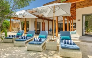 محوطه هتل محوطه هتل