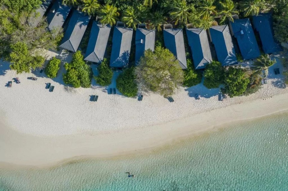 محوطه هتل محوطه هتل