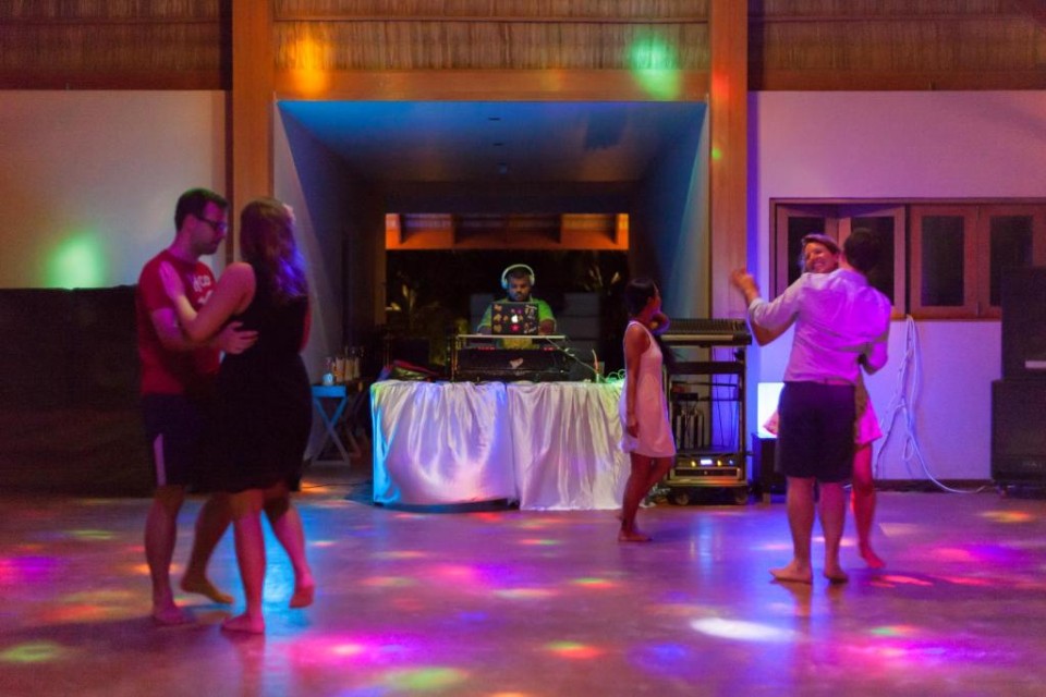 سرگرمی شبانه