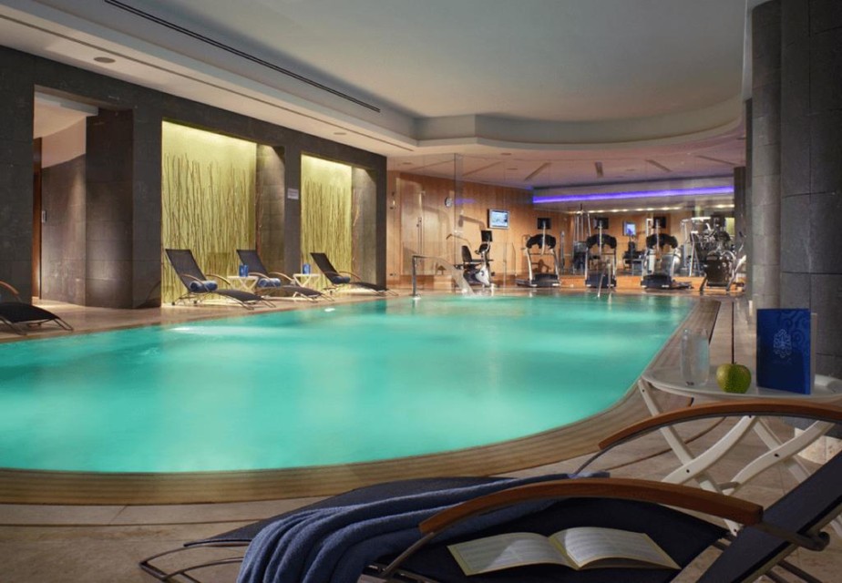 استخر استخر